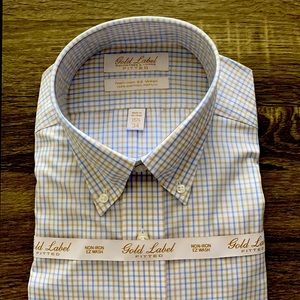 Brand New Roundtree & Yorke Men’s dress shirt